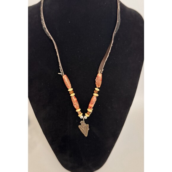 Leather Native Style Necklace – Acrylic Beads & Arrowhead Pendant 24"24 - Picture 1 of 4